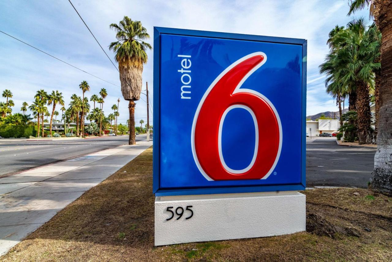 Motel 6-Palm Springs, Ca - East - Palm Canyon Eksteriør billede