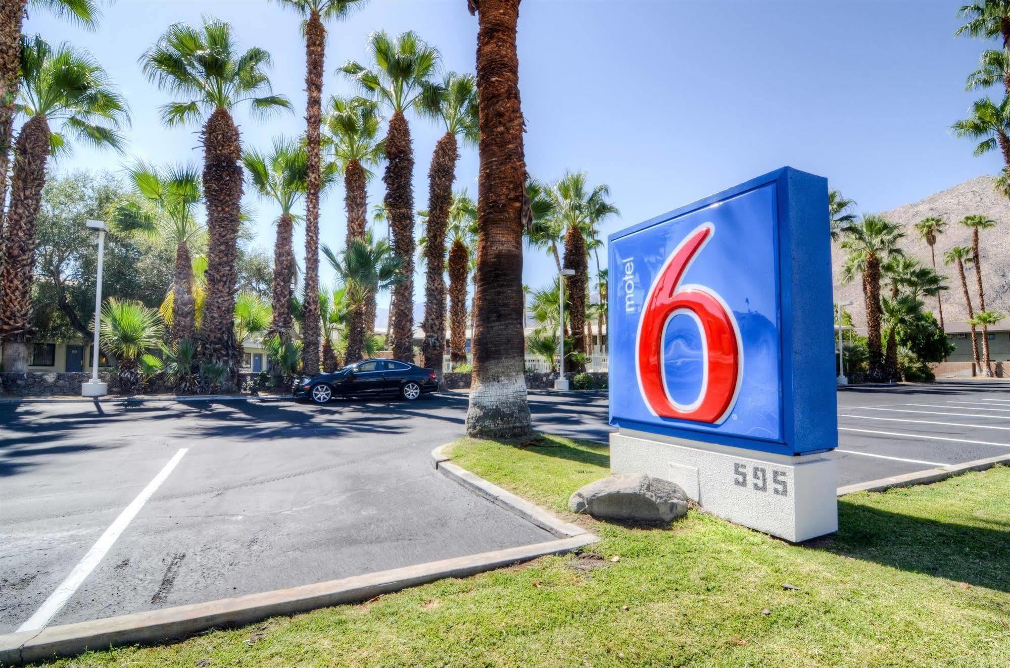 Motel 6-Palm Springs, Ca - East - Palm Canyon Eksteriør billede