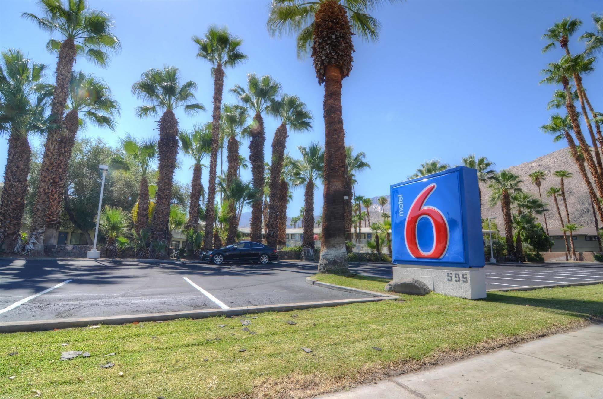 Motel 6-Palm Springs, Ca - East - Palm Canyon Eksteriør billede