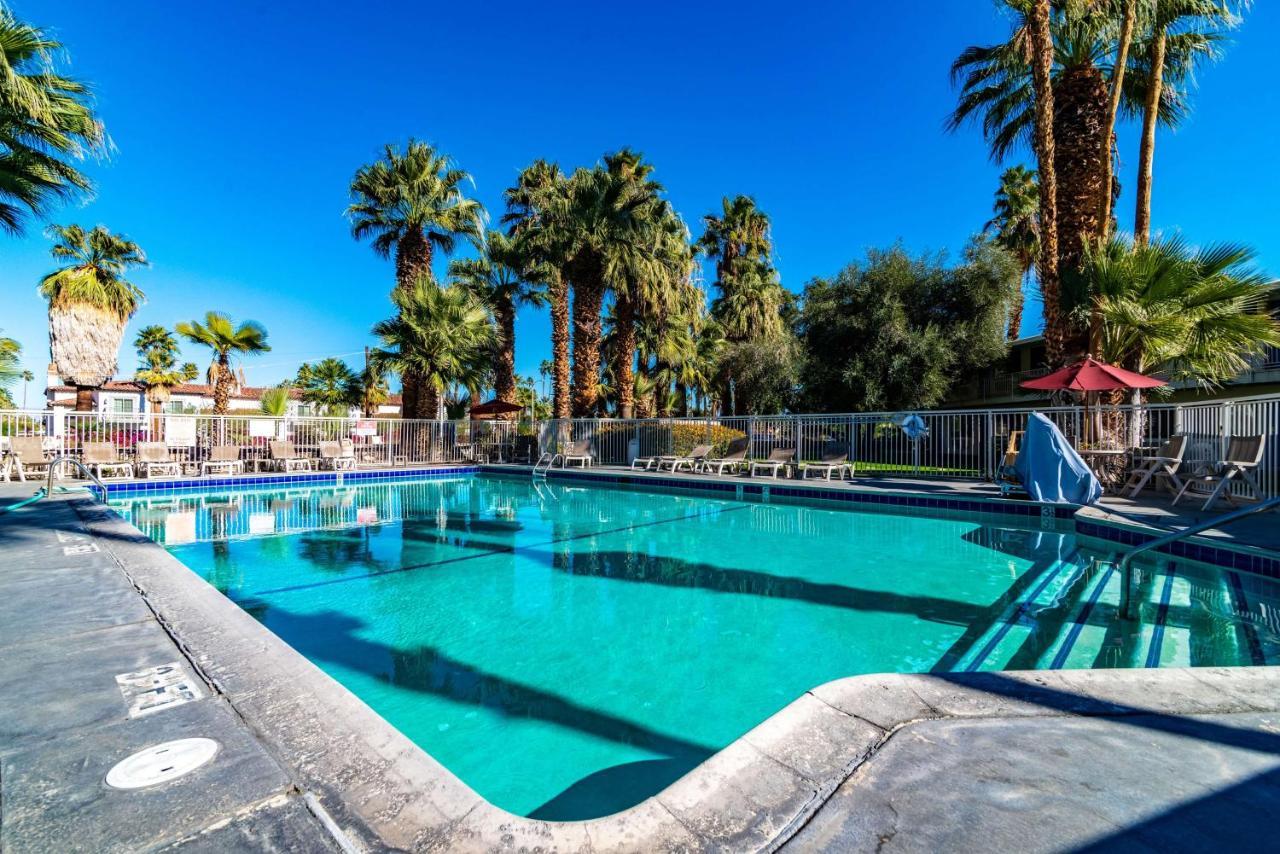 Motel 6-Palm Springs, Ca - East - Palm Canyon Eksteriør billede